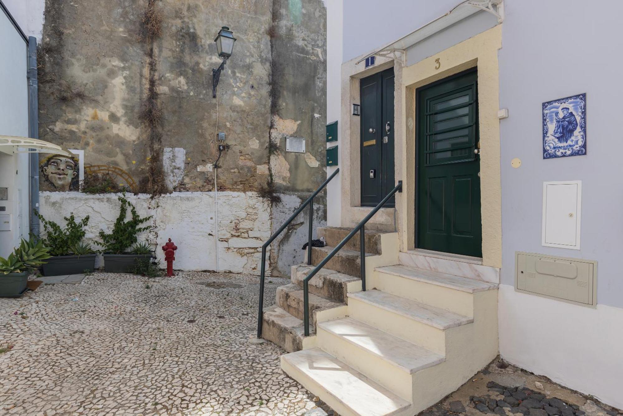 Castelo Village By Lovelystay Lisbona Esterno foto